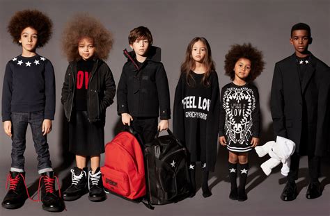 Givenchy pour Enfants 